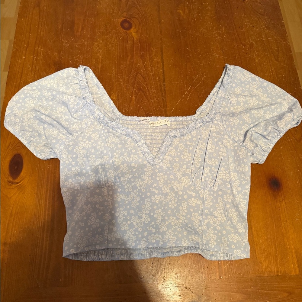 Vanilla Star Sky Blue Floral Crop Top